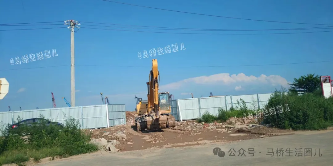 竣工交付倒計時！小米汽車二期工廠趕工封頂！